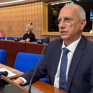 Παρέμβαση Οικονόμου για τα δικαιώματα της ελληνικής κοινότητας της Κωνσταντινούπολης και το Οικουμενικό Πατριαρχείο