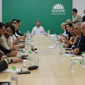Άγρια καρφιά μεταξύ Ανδρουλάκη και Διαμαντοπούλου με Δούκα για το άνοιγμα στον Τσίπρα, όσα έγιναν στο πολιτικό συμβούλιο του ΠΑΣΟΚ