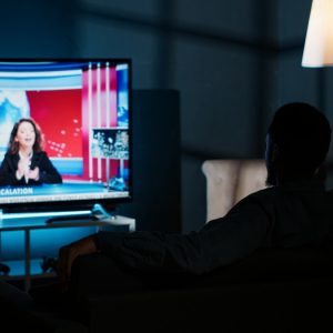 Πώς πατέρας και γιοι έστησαν το μεγαλύτερο κύκλωμα πειρατικής TV με 86.000 συνδρομητές - Ποιοι είναι οι συλληφθέντες με τη χλιδάτη ζωή