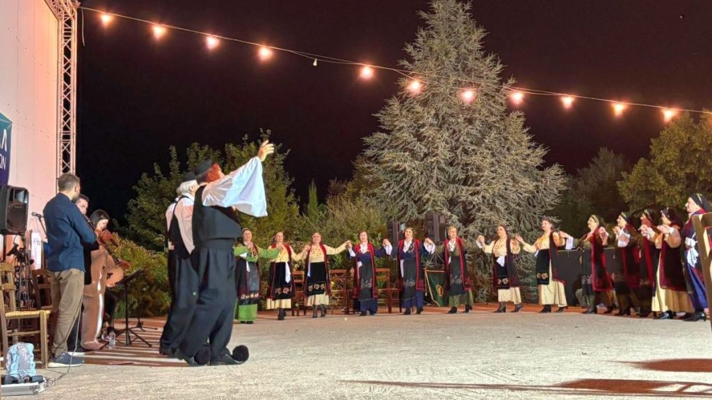 Με μεγάλη επιτυχία το 4ο Φεστιβάλ Παραδοσιακών Χορών από τον Πήγασο Λαμίας
