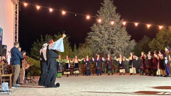 Με μεγάλη επιτυχία το 4ο Φεστιβάλ Παραδοσιακών Χορών από τον Πήγασο Λαμίας