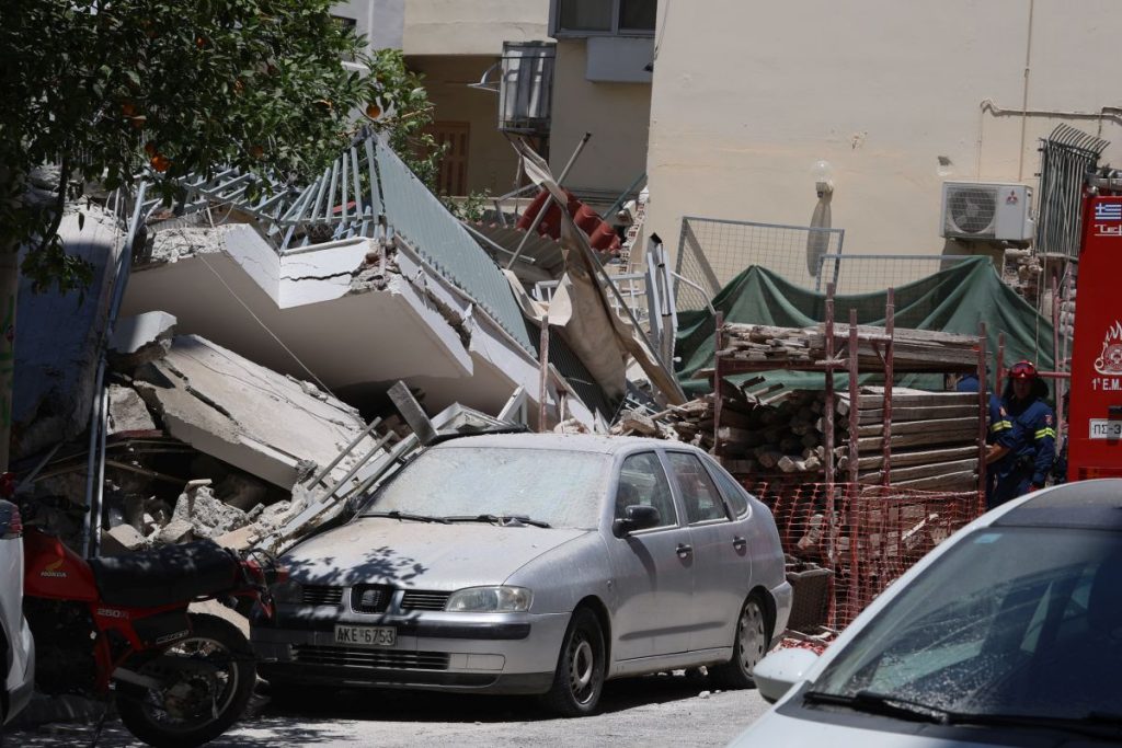 Πετράλωνα: Σε απόγνωση οι ένοικοι της πολυκατοικίας που κατέρρευσε – «Χάσαμε ό,τι είχαμε και δεν είχαμε»