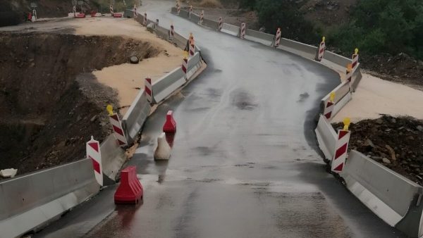 Κλειστός ο δρόμος Φαρσάλων - Σκοπιά λόγω ζημιών