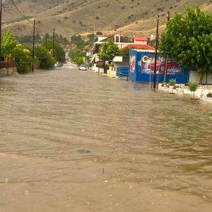 Μεγάλες καταστροφές από το χαλάζι στα Τρίκαλα