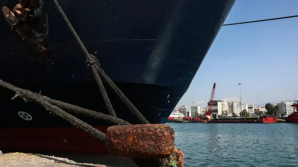 Μυτιλήνη: Καβοδέτης τραυματίστηκε λίγο πριν τον απόπλου του «Νήσος Ρόδος» – Καθυστερήσεις στο δρομολόγιο