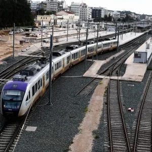 Μέγαρα Αττικής: Χωρίς τις αισθήσεις της απεγκλωβίστηκε γυναίκα από αμαξοστοιχία του Προαστιακού, η ανακοίνωση της Hellenic Train