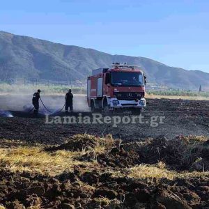 Άμεση επέμβαση της Πυροσβεστικής σε πυρκαγιά στο Μεγαπλάτανο Αταλάντης