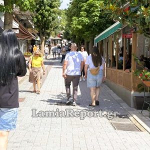 Θερινές εκπτώσεις 2026: Πότε ξεκινούν και ποια Κυριακή θα είναι ανοιχτά τα καταστήματα
