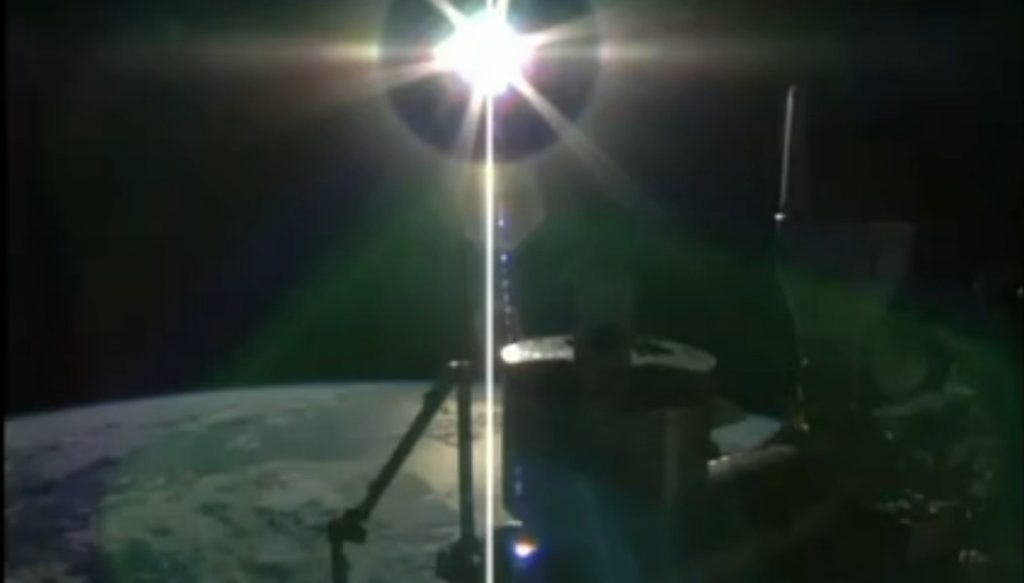 NASA: Οι αστροναύτες επιστρέφουν στον Διεθνή Διαστημικό Σταθμό – «Παγώνουν» οι επισκευές για τη διαρροή αέρα
