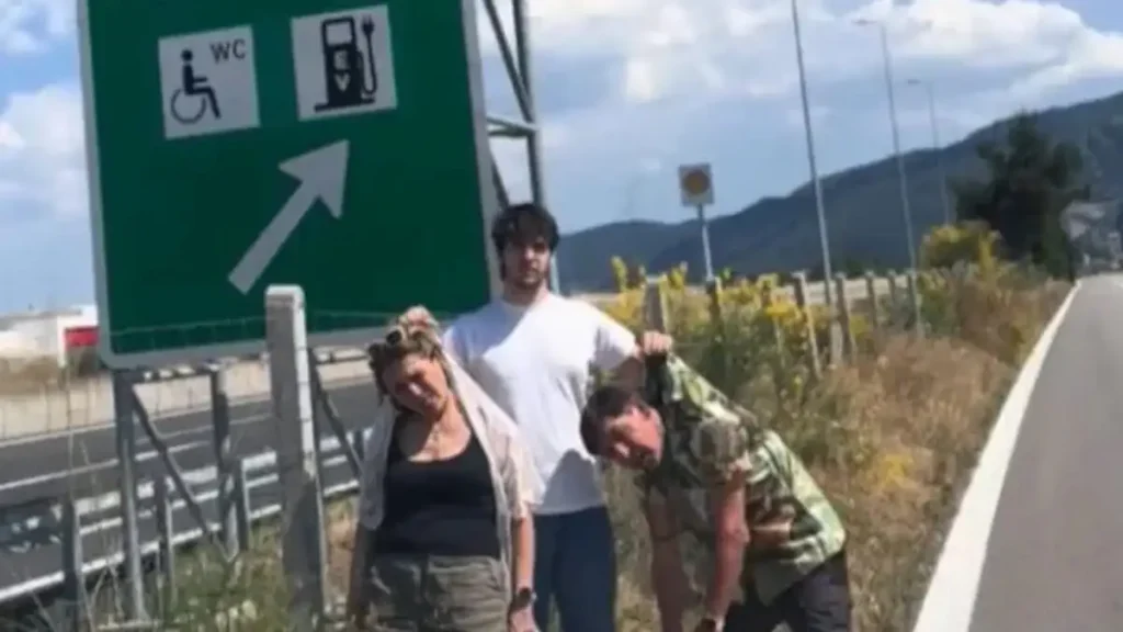 Γεράσιμος Σκιαδαρέσης και Μπέσσυ Μάλφα σε χιουμοριστικό βίντεο με τον 21χρονο γιο τους από τα «ΣΕΑ Αταλάντης»