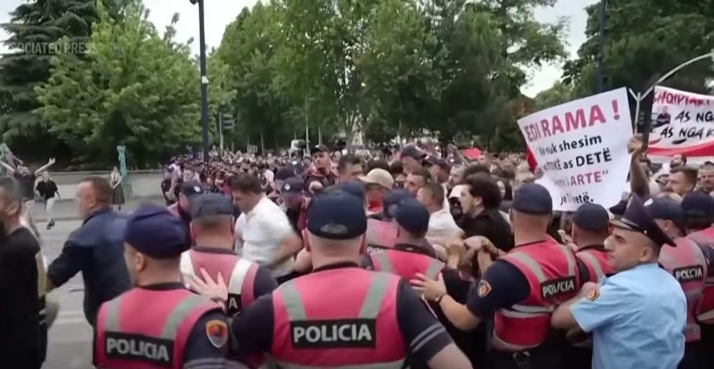 «Ψηφιακή υστερία» για τον Ράμα οι αντιδράσεις για το σχέδιο Κούσνερ στην Αλβανία: Κάνει λόγο για deepfakes και υβριδικό πόλεμο