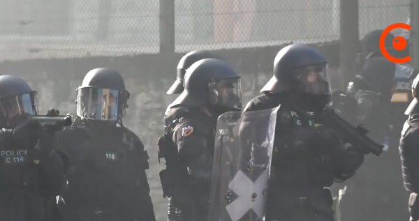 Η Γενεύη «φλέγεται»: Συγκρούσεις διαδηλωτών με την αστυνομία ενόψει της συνόδου κορυφής της G7 στη Γαλλία