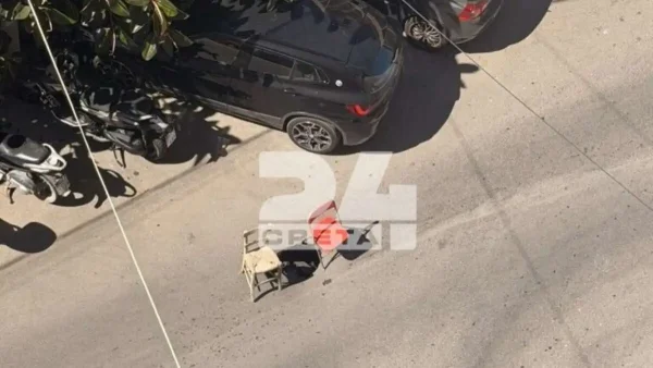 Ηράκλειο: Δύο καρέκλες ήταν η σήμανση για επικίνδυνη λακκούβα στη μέση του δρόμου – Δείτε βίντεο