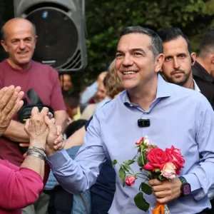 Η ΕΛΑΣ του Τσίπρα βάζει φρένο στις «μεταγραφές» από τον ΣΥΡΙΖΑ: Δεν υπάρχουν «προκρατημένες θέσεις first class»