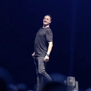 Ο αγαπημένος Τσούβι αυτή την Κυριακή στη Στυλίδα - Κερδίστε προσκλήσεις για την πιο επική stand up παράσταση του καλοκαιριού!