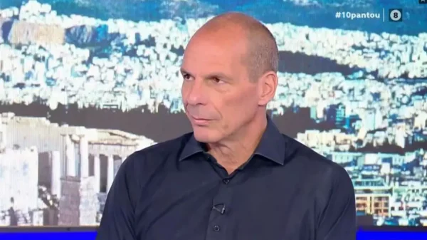 Βαρουφάκης για Τσίπρα: Tο σουφλέ δεν μπορεί να φουσκώσει δύο φορές, εξευτελίζει όσους του έκαναν τη βρωμοδουλειά