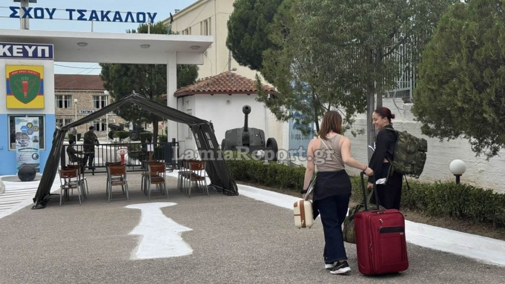 Οι πρώτες γυναίκες στον στρατό παρουσιάστηκαν στη Λαμία (ΒΙΝΤΕΟ-ΦΩΤΟ)