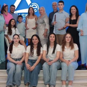 «Δυτικά Επιχειρείν»: Αυτοί είναι «οι δικοί μας ήρωες» με τις ξεχωριστές ιστορίες που βραβεύτηκαν (φωτο-video)
