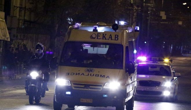 Αιματηρή συμπλοκή, μετά τα μεσάνυχτα, στη Λάρισα – Δύο ανήλικοι στο νοσοκομείο