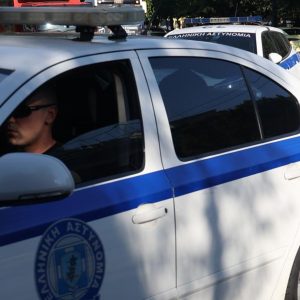 Αρχικό βοήθημα 3.000 ευρώ στους ενοίκους της πολυκατοικίας που κατέρρευσε στα Πετράλωνα - Έφτασαν στην Ευελπίδων οι 5 συλληφθέντες