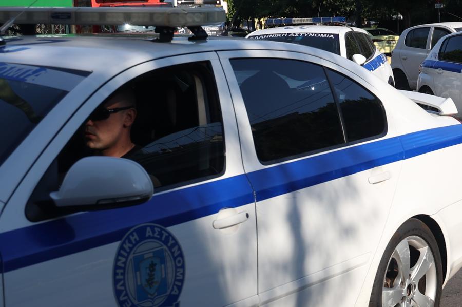 Αρχικό βοήθημα 3.000 ευρώ στους ενοίκους της πολυκατοικίας που κατέρρευσε στα Πετράλωνα - Έφτασαν στην Ευελπίδων οι 5 συλληφθέντες