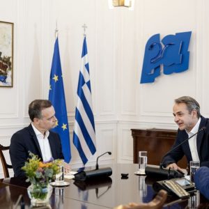 Συνάντηση Μητσοτάκη - Δούκα στο Μαξίμου: Να δούμε τα τρέχοντα ζητήματα στην Αθήνα, όπως η καθαριότητα