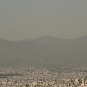 Καιρός: Ισχυροί άνεμοι, αφρικανική σκόνη και θερμοκρασία στους 39 βαθμούς Κελσίου – Η πρόγνωση των επόμενων ημερών