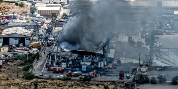 Τι προκάλεσε την κόλαση φωτιάς και εκρήξεων στον Ασπρόπυργο: Οξυγονοκόλληση, τσιγάρο, μια φιάλη και το φορτηγό με τους 2 τόνους προπάνιο
