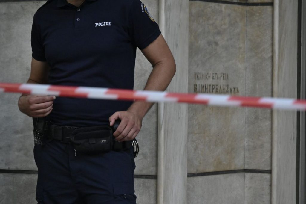 Θρίλερ στον Άγιο Δημήτριο Αττικής: Ποιος είδε τελευταίος ζωντανό τον αστυνομικό - Νεκρός για τουλάχιστον 10 ώρες πριν εντοπιστεί