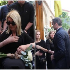 Κηδεία Βάγιας Νέστορα: Σε αναπηρικό καροτσάκι η κόρη της - Παρουσία της πολιτικής ηγεσίας το τελευταίο αντίο