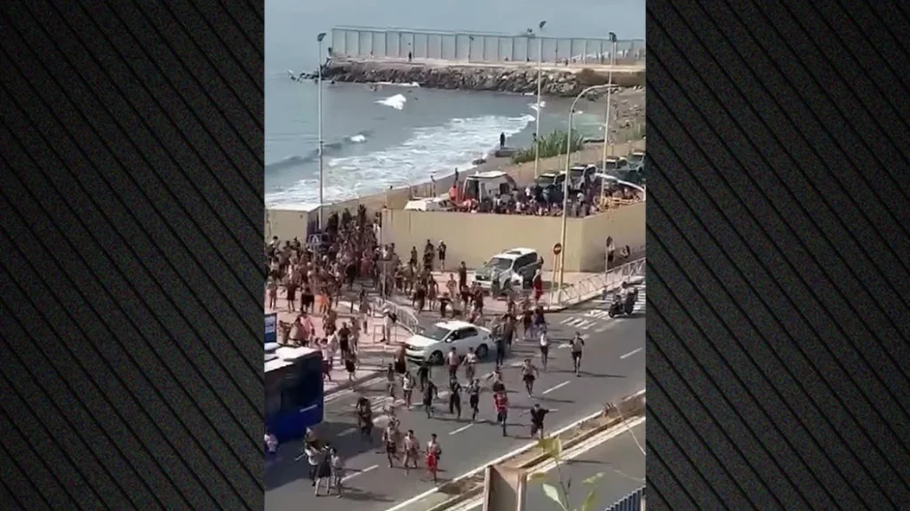 Χιλιάδες μετανάστες από το Μαρόκο πλημμύρισαν την Θέουτα, «ζήτω η Ισπανία» φώναζαν, δείτε βίντεο