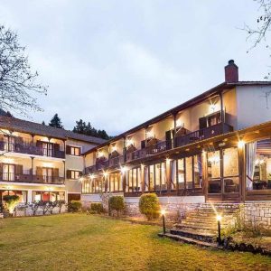 Το ξενοδοχείο Country Club στο Καρπενήσι αναζητά υπεύθυνο ξενοδοχείου