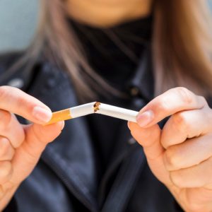 Διακοπή καπνίσματος: Πόσος χρόνος χρειάζεται για να αναστραφούν οι βλάβες