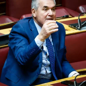 Πλεύρης κατά Κυριαζίδη για την επίθεση στην Κωνσταντοπούλου: «Αυτό δεν λέγεται σε καμία γυναίκα»