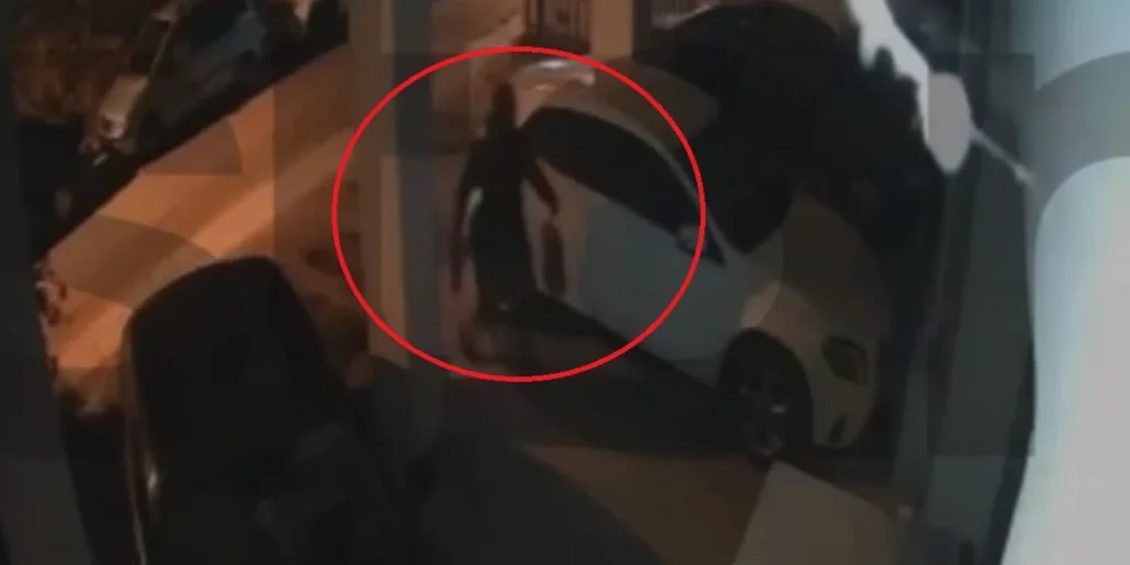 Βίντεο-ντοκουμέντο: Η στιγμή που ο δράστης αφήνει τον εκρηκτικό μηχανισμό έξω από την πολυκατοικία που μένει ο Σάββας Αναστασιάδης