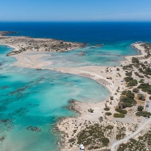 Ελαφονήσι: Ο εξωτικός ροζ παράδεισος της Κρήτης - BINTEO