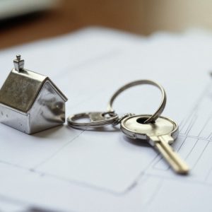 Ενοικιάζεται γραφείο - επαγγελματικός χώρος στο κέντρο της Λαμίας
