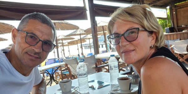 «Κοιμόμουν και ξαφνικά πετάχτηκα έξω από το παράθυρο»: Σοκάρει ο Σέρβος επιβάτης της Ryanair που βρέθηκε έξω από το αεροπλάνο