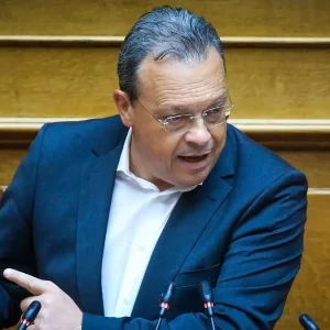 Ο Σωκράτης Φάμελλος ανεξαρτητοποιήθηκε από τον ΣΥΡΙΖΑ
