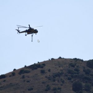 Ενισχύθηκαν οι δυνάμεις στη φωτιά στον Αργυρόμυλο Λάρισας – Μαμάκος: «Δεν απειλούνται κατοικημένες περιοχές» (ΒΙΝΤΕΟ-ΦΩΤΟ)