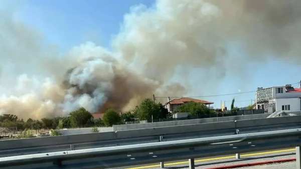 Φωτιά στην Πυλαία – Μήνυμα του 112 για εκκένωση της περιοχής Μουσικό Σχολείο