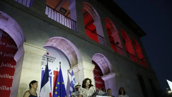 Εκδήλωση της Γαλλικής πρεσβείας για την ημέρα της Βαστίλης: «Η ελληνογαλλική στρατηγική σχέση αποτελεί συμμαχία προσανατολισμένη στο μέλλον» είπε η πρέσβης Laurence Auer