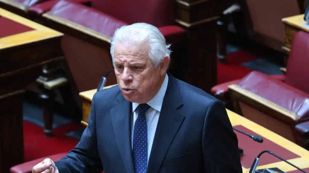 Νέο «χτύπημα» Βλάχου: Κατέθεσε ερώτηση στον πρωθυπουργό Κυριάκο Μητσοτάκη για την ανακύκλωση