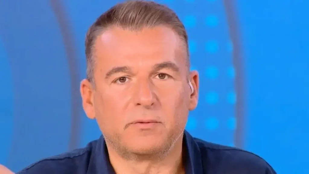 Φινάλε για το «Πρωινό»: «Δεν μπορώ να σας πω αν θα είμαστε μαζί ή όχι του χρόνου», είπε ο Γιώργος Λιάγκας