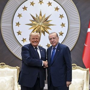 Ο Τραμπ θέλει να «ξεκλειδώσει» τα F-35 για τον «στενό μου φίλο τον Ερντογάν»: Όσα έγιναν στην πρώτη ημέρα της Συνόδου Κορυφής του ΝΑΤΟ