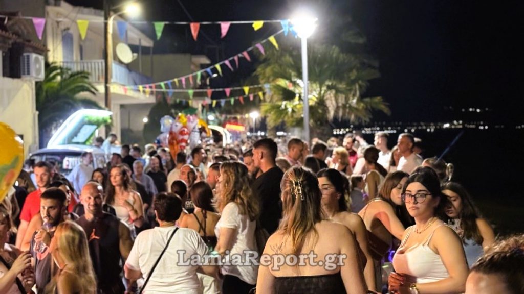 «Βούλιαξε» το λιμανάκι της Αγίας Μαρίνας στο 4ο street food festival (ΒΙΝΤΕΟ-ΦΩΤΟ)