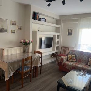 Ενοικιάζεται πλήρως επιπλωμένο και εξοπλισμένο διαμέρισμα στο Παγκράτι Λαμίας
