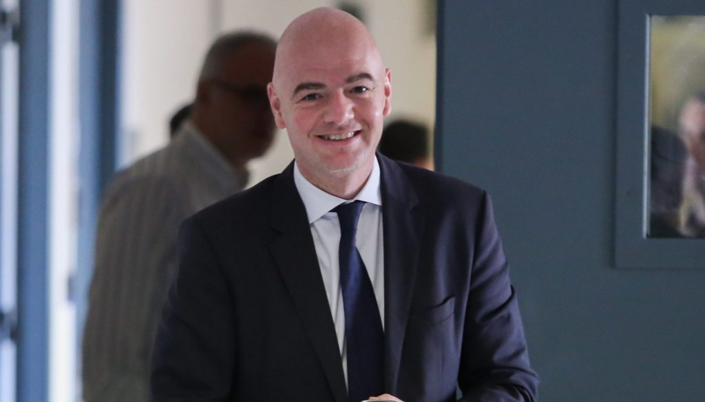 FIFA: «Το άθλημα που λατρεύει ο κόσμος δεν θα αλλάξει»
