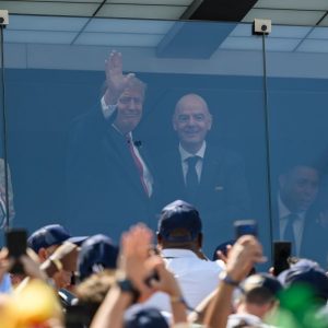 Το «τρελό» σχέδιο Ινφαντίνο με πώληση μεριδίου του Μουντιάλ, η αντίδραση της UEFA και η απειλή του μποϊκοτάζ