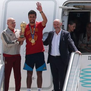 Στη Μαδρίτη η Παγκόσμια Πρωταθλήτρια Ισπανία: Ξεκινούν οι εορτασμοί - Δείτε βίντεο